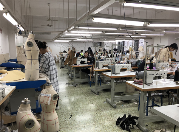 跨界交融，匠心傳承——記產品設計系教師赴四川師范大學服裝與設計藝術學院考察學習服裝制作技藝